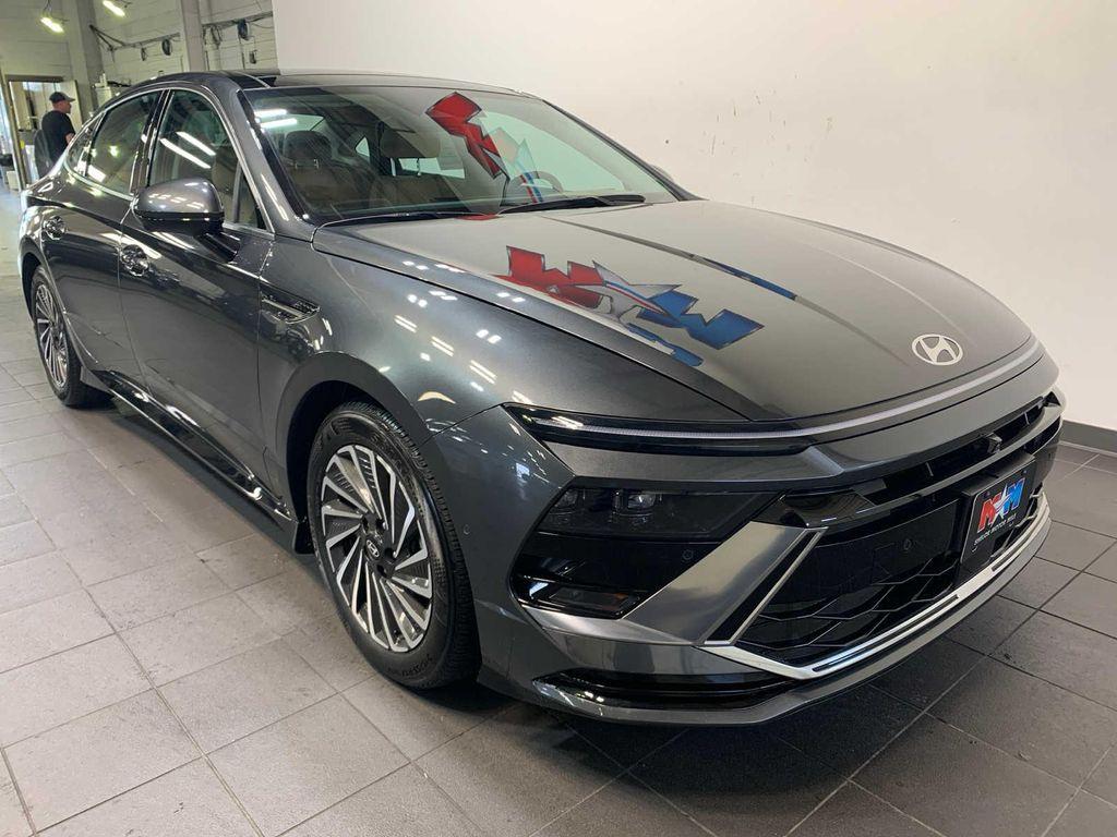 used 2024 Hyundai Sonata Hybrid car, priced at $33,997