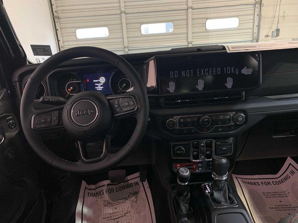 new 2025 Jeep Gladiator car, priced at $54,505