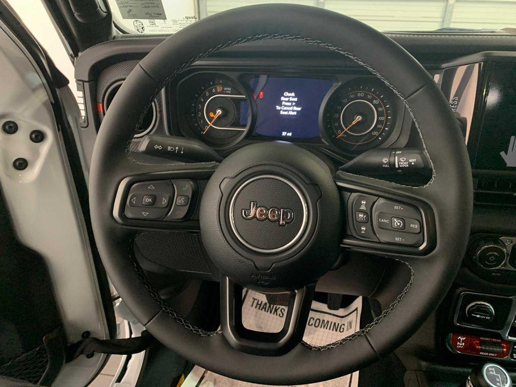 new 2025 Jeep Gladiator car, priced at $53,910