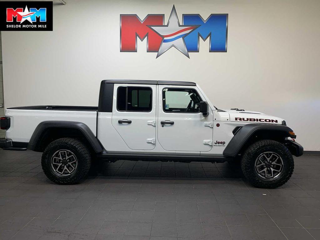 new 2025 Jeep Gladiator car, priced at $53,910