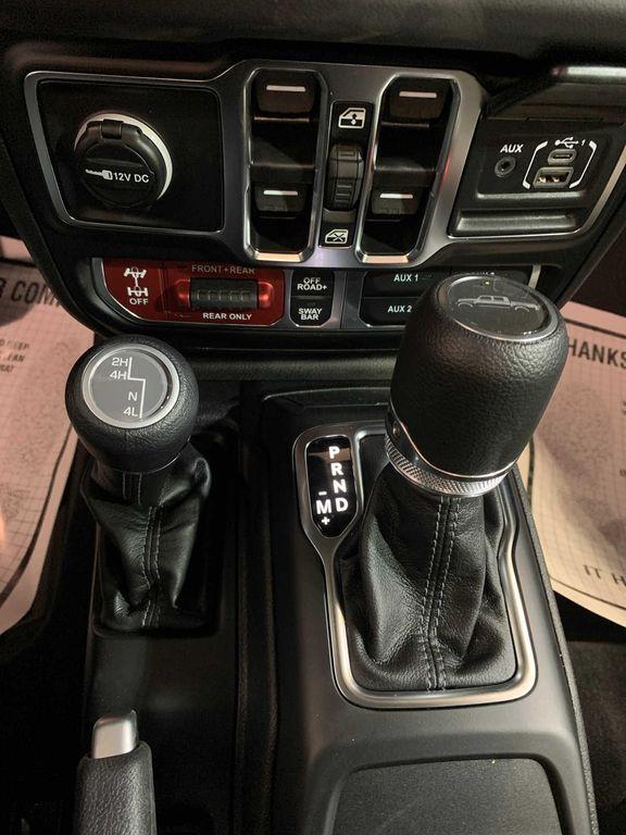 new 2025 Jeep Gladiator car, priced at $53,910