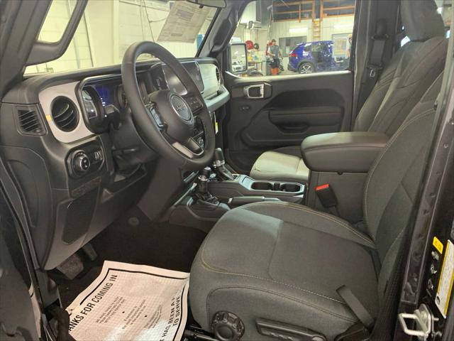 new 2025 Jeep Gladiator car, priced at $50,590
