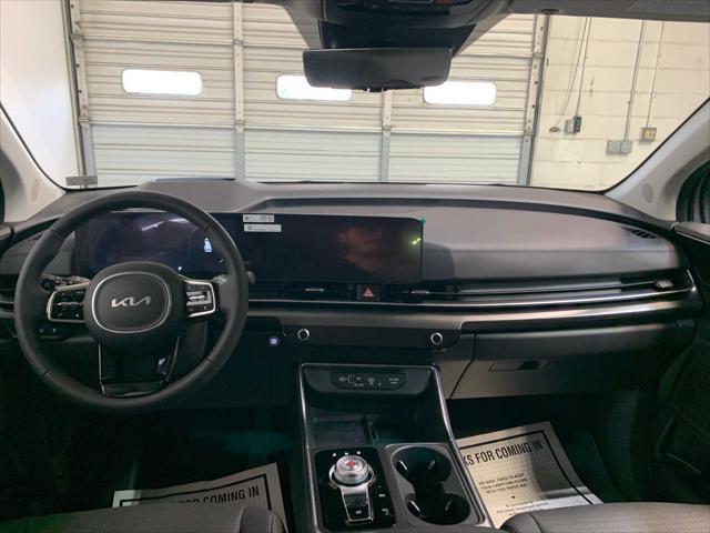 new 2026 Kia Carnival Hybrid car, priced at $53,056