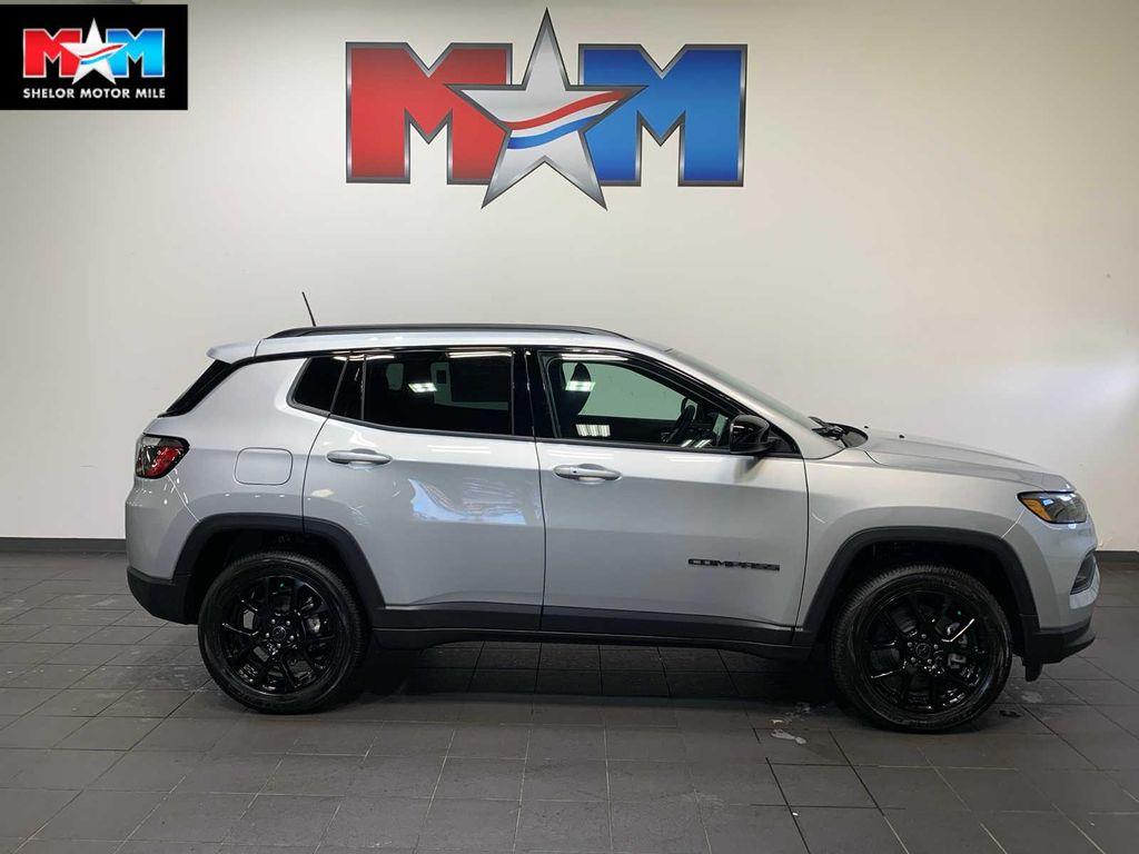 new 2026 Jeep Compass car, priced at $31,685