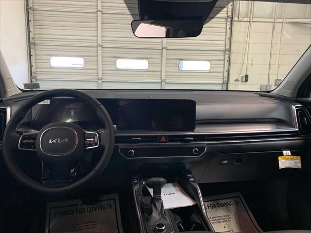 new 2025 Kia Sorento car, priced at $38,850
