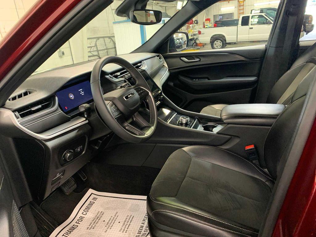 used 2024 Jeep Grand Cherokee car, priced at $41,489