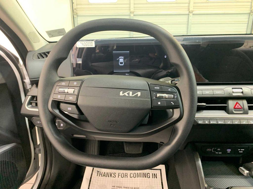 new 2025 Kia K4 car, priced at $24,389