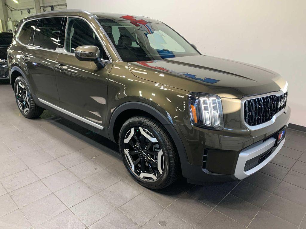 new 2025 Kia Telluride car, priced at $46,021