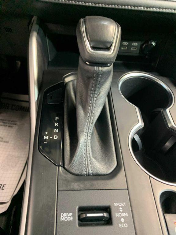 used 2022 Toyota Highlander car, priced at $34,849