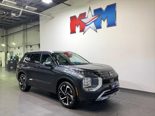 new 2024 Mitsubishi Outlander car, priced at $41,205