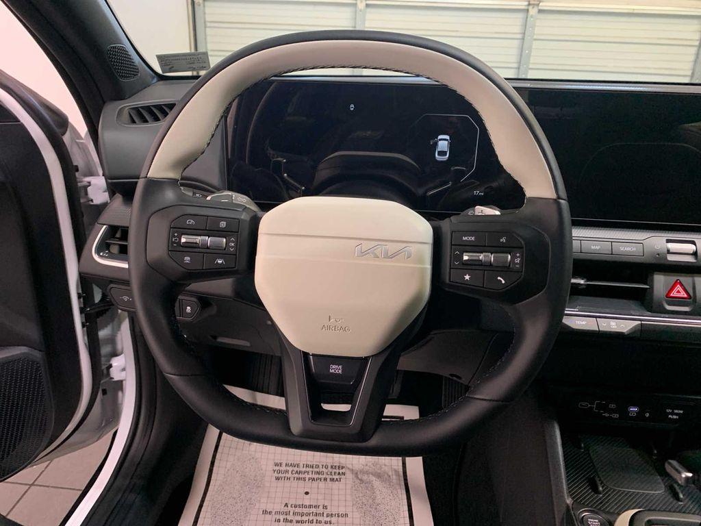 new 2025 Kia K4 car, priced at $27,294