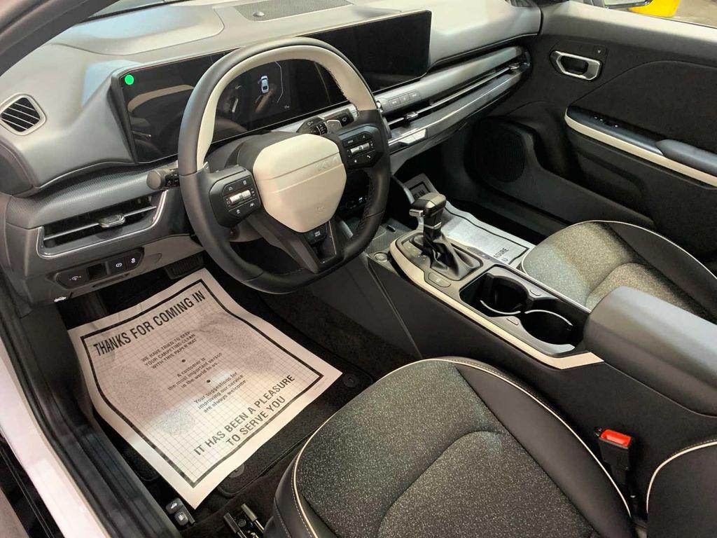 new 2025 Kia K4 car, priced at $27,294