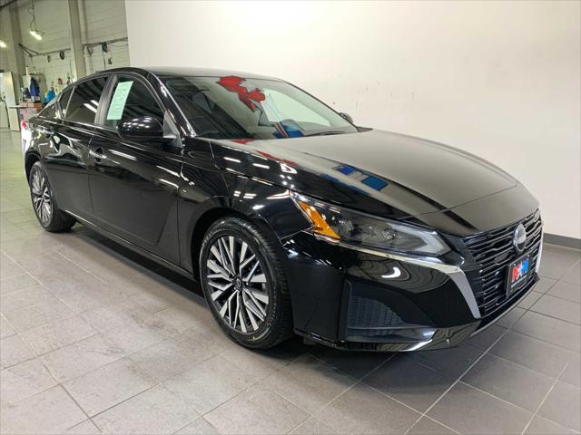 used 2023 Nissan Altima car, priced at $24,989