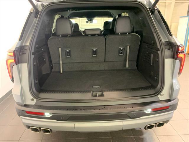 new 2025 Chevrolet Traverse car, priced at $45,859