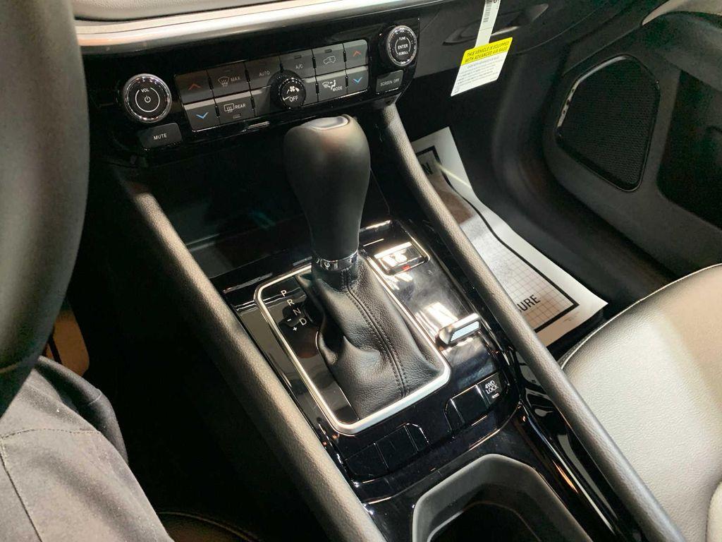 new 2025 Jeep Compass car, priced at $33,435