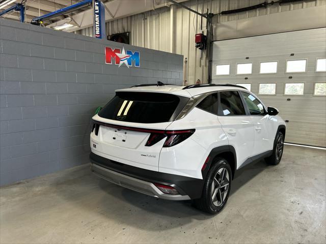 new 2025 Hyundai TUCSON Hybrid car, priced at $38,830