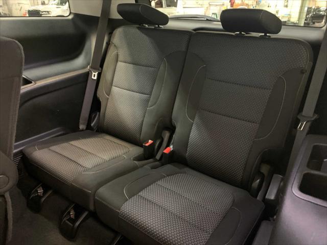used 2022 GMC Acadia car, priced at $32,989