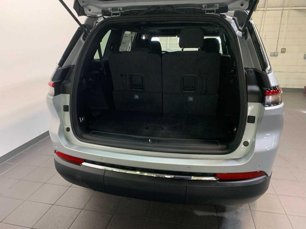 new 2025 Jeep Grand Cherokee L car, priced at $41,325