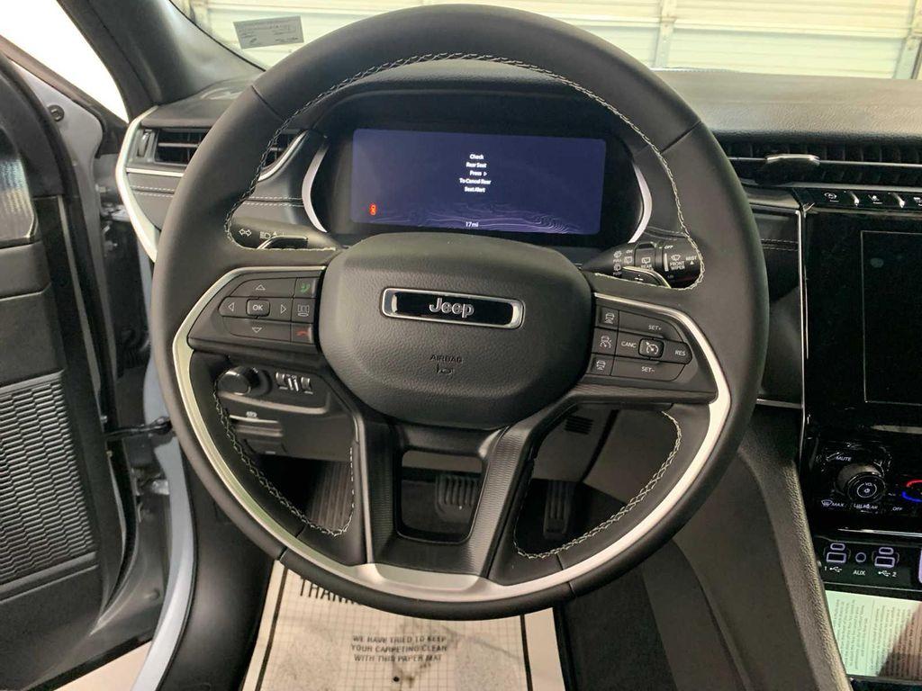 new 2025 Jeep Grand Cherokee L car, priced at $41,325