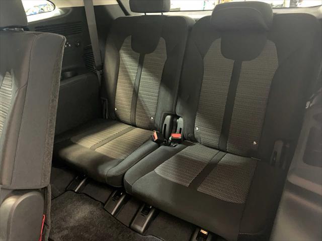 new 2025 Kia Sorento car, priced at $34,125