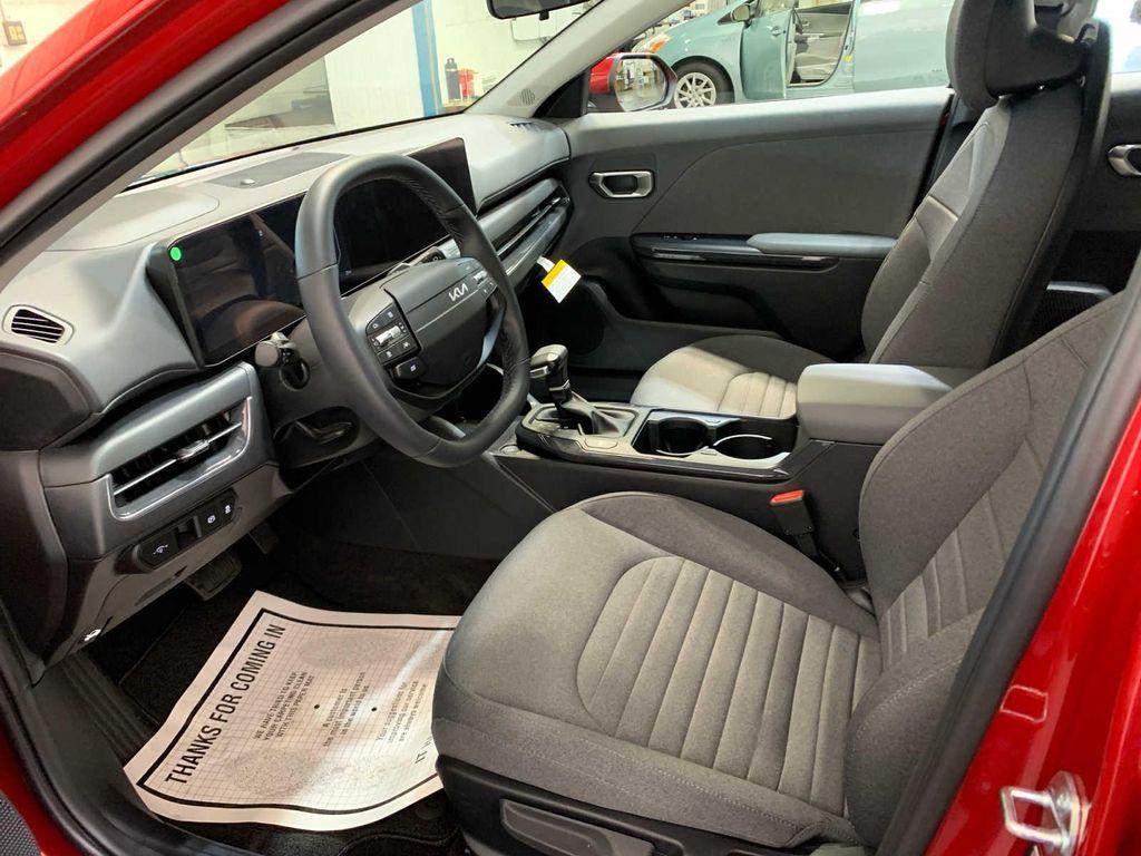 new 2025 Kia K4 car, priced at $23,999