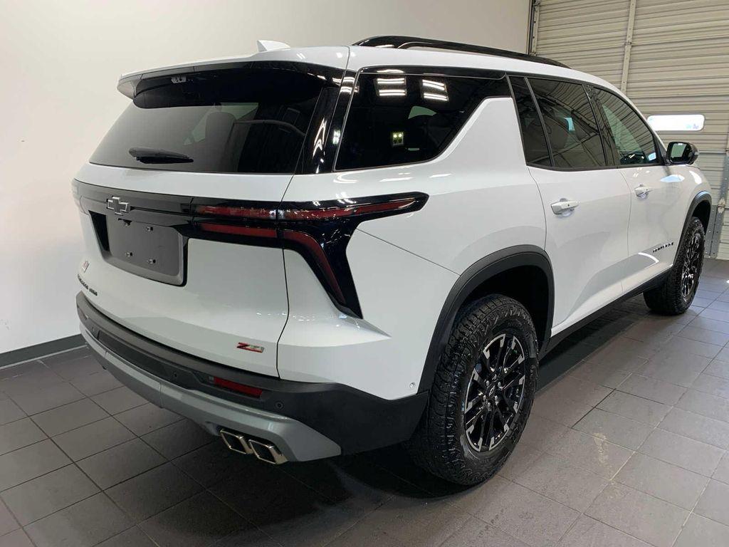 used 2024 Chevrolet Traverse car, priced at $47,985