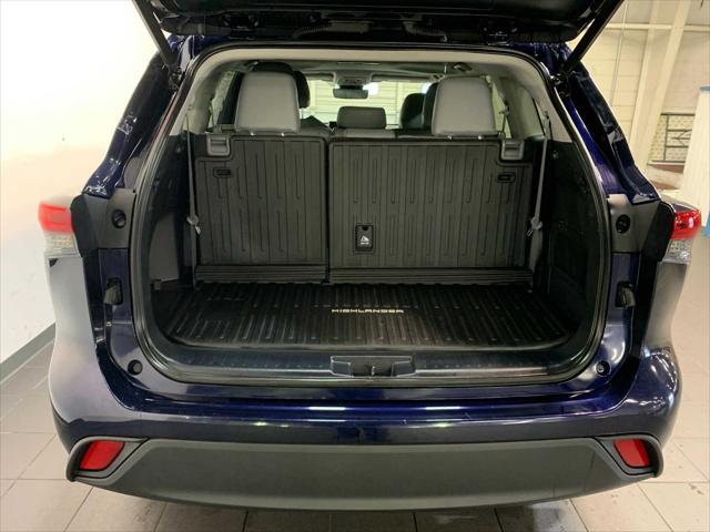 used 2023 Toyota Highlander car, priced at $44,489