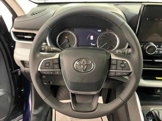used 2023 Toyota Highlander car, priced at $44,489