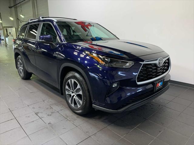 used 2023 Toyota Highlander car, priced at $44,489