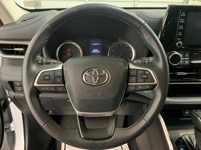 used 2022 Toyota Highlander car, priced at $34,989