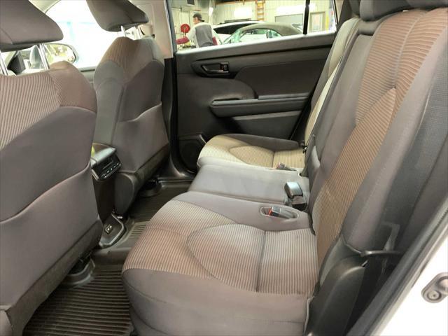 used 2022 Toyota Highlander car, priced at $34,989