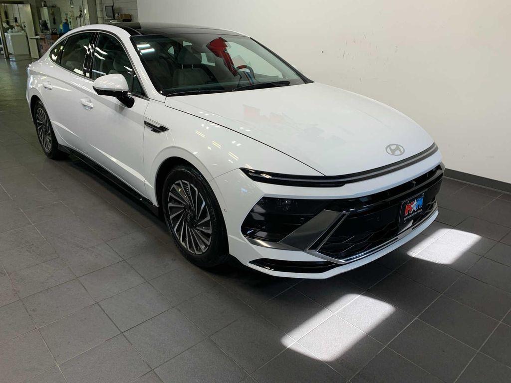 used 2024 Hyundai Sonata Hybrid car, priced at $32,989