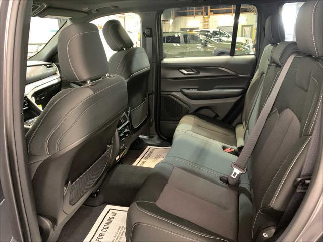 new 2025 Jeep Grand Cherokee car, priced at $43,415
