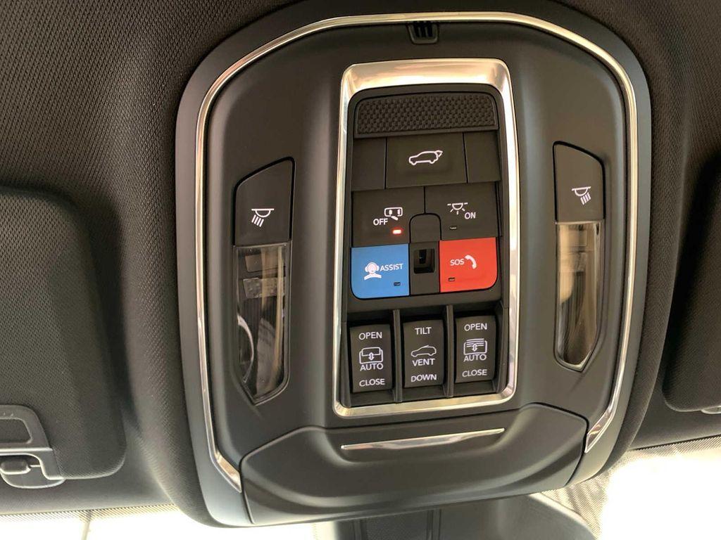 used 2024 Jeep Grand Cherokee car, priced at $42,985