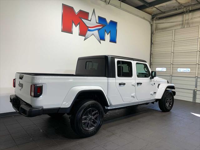 new 2024 Jeep Gladiator car, priced at $48,504