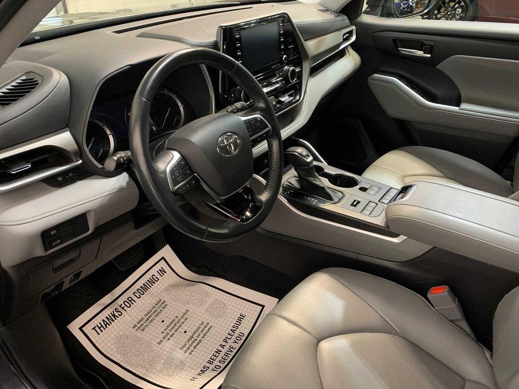 used 2021 Toyota Highlander car, priced at $30,489
