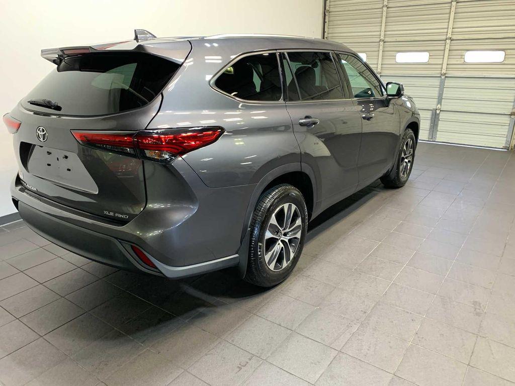 used 2021 Toyota Highlander car, priced at $30,489