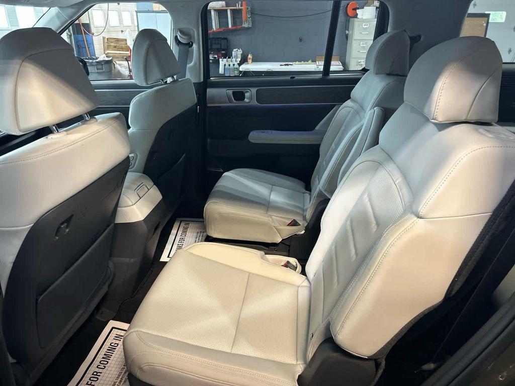 new 2025 Hyundai SANTA FE HEV car, priced at $47,997