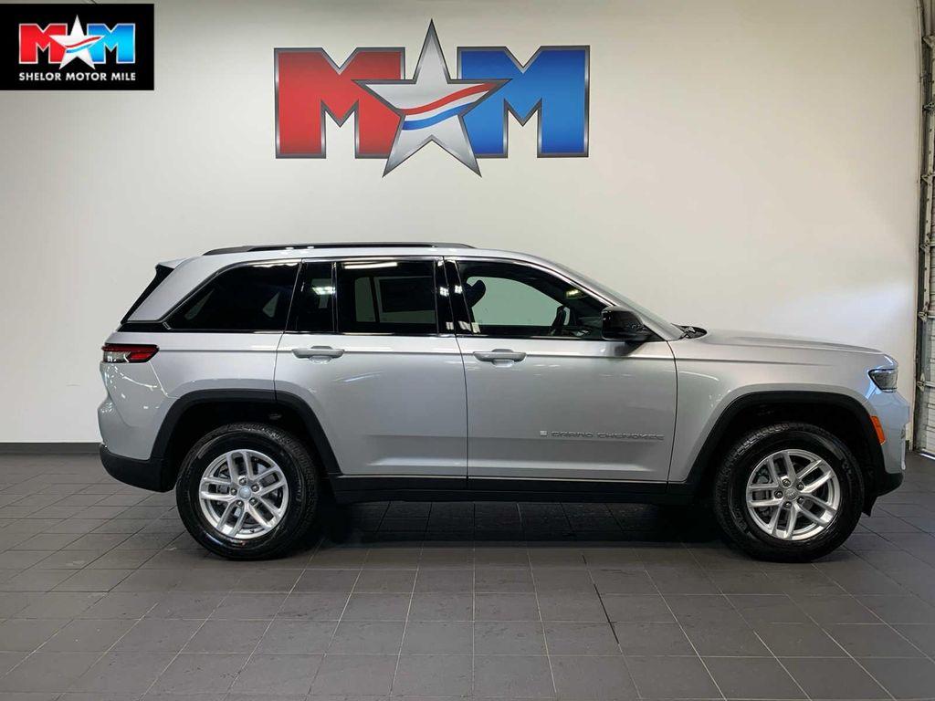 new 2025 Jeep Grand Cherokee car, priced at $42,965