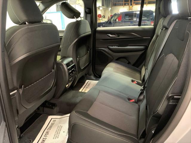new 2025 Jeep Grand Cherokee car, priced at $43,415