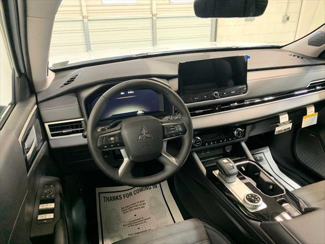 new 2025 Mitsubishi Outlander car, priced at $40,715