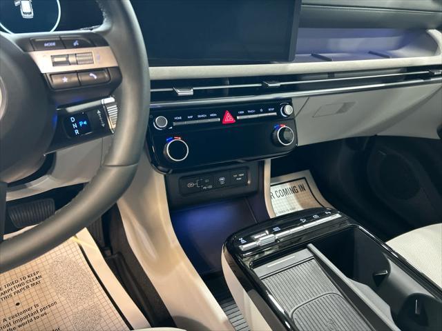 new 2025 Hyundai TUCSON Hybrid car, priced at $42,688