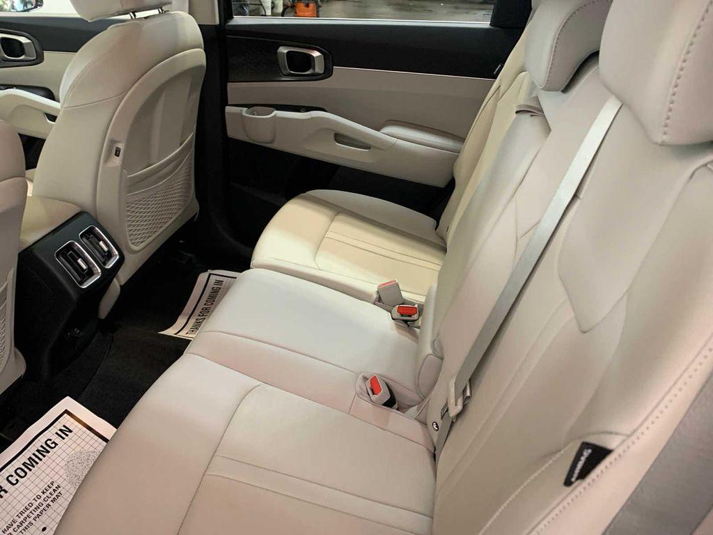 new 2025 Kia Sorento car, priced at $37,833