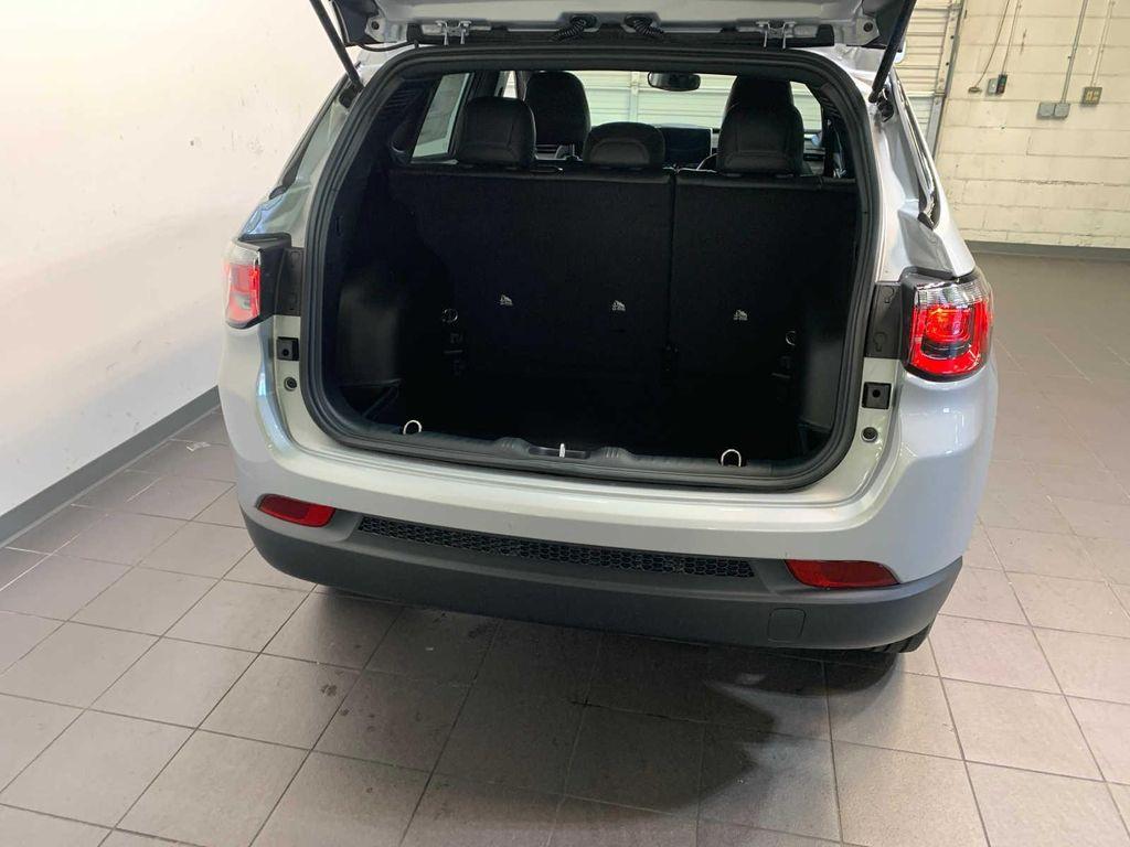 new 2026 Jeep Compass car, priced at $31,685