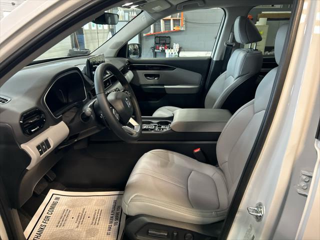 new 2025 Honda Pilot car, priced at $47,505