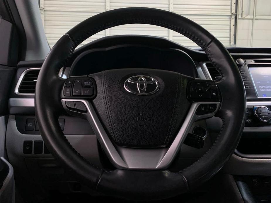 used 2019 Toyota Highlander car, priced at $28,988