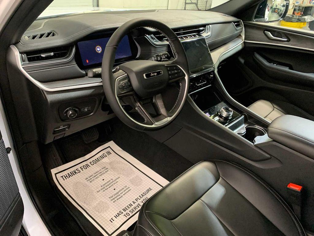 new 2025 Jeep Grand Cherokee car, priced at $50,635