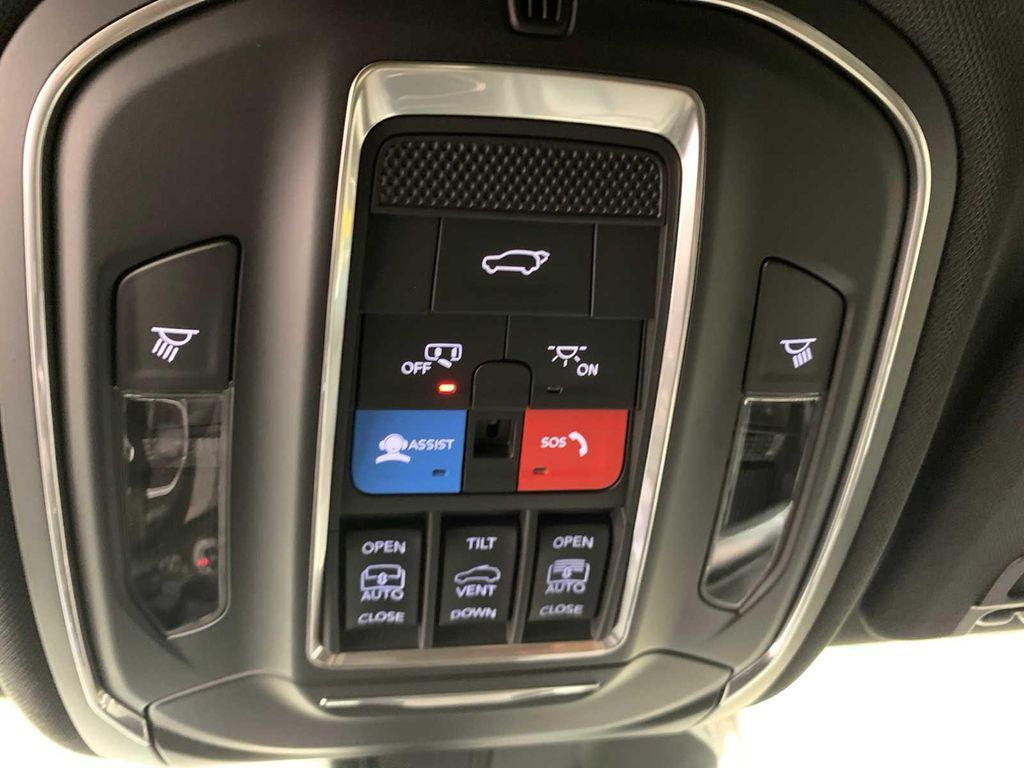 new 2025 Jeep Grand Cherokee car, priced at $50,635