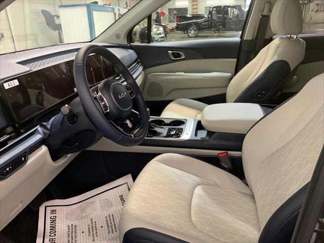 new 2025 Kia Carnival car, priced at $40,934