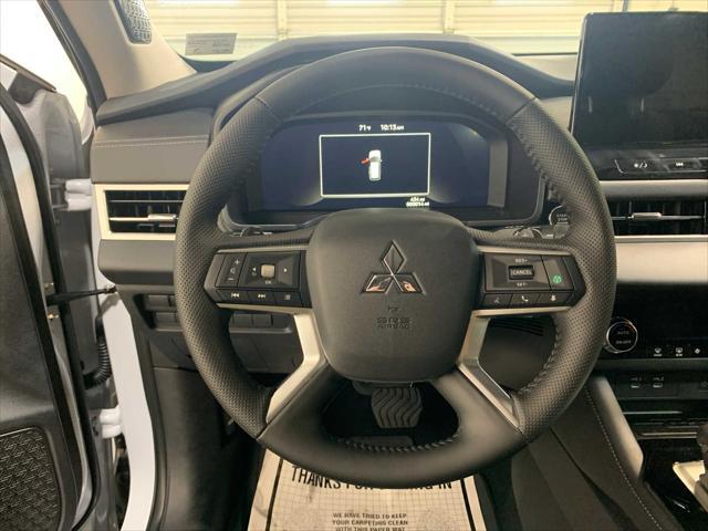 new 2025 Mitsubishi Outlander car, priced at $39,890